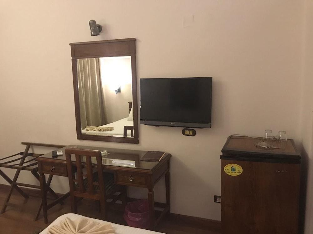 Hotel Royal Marshal Kairo Bagian luar foto