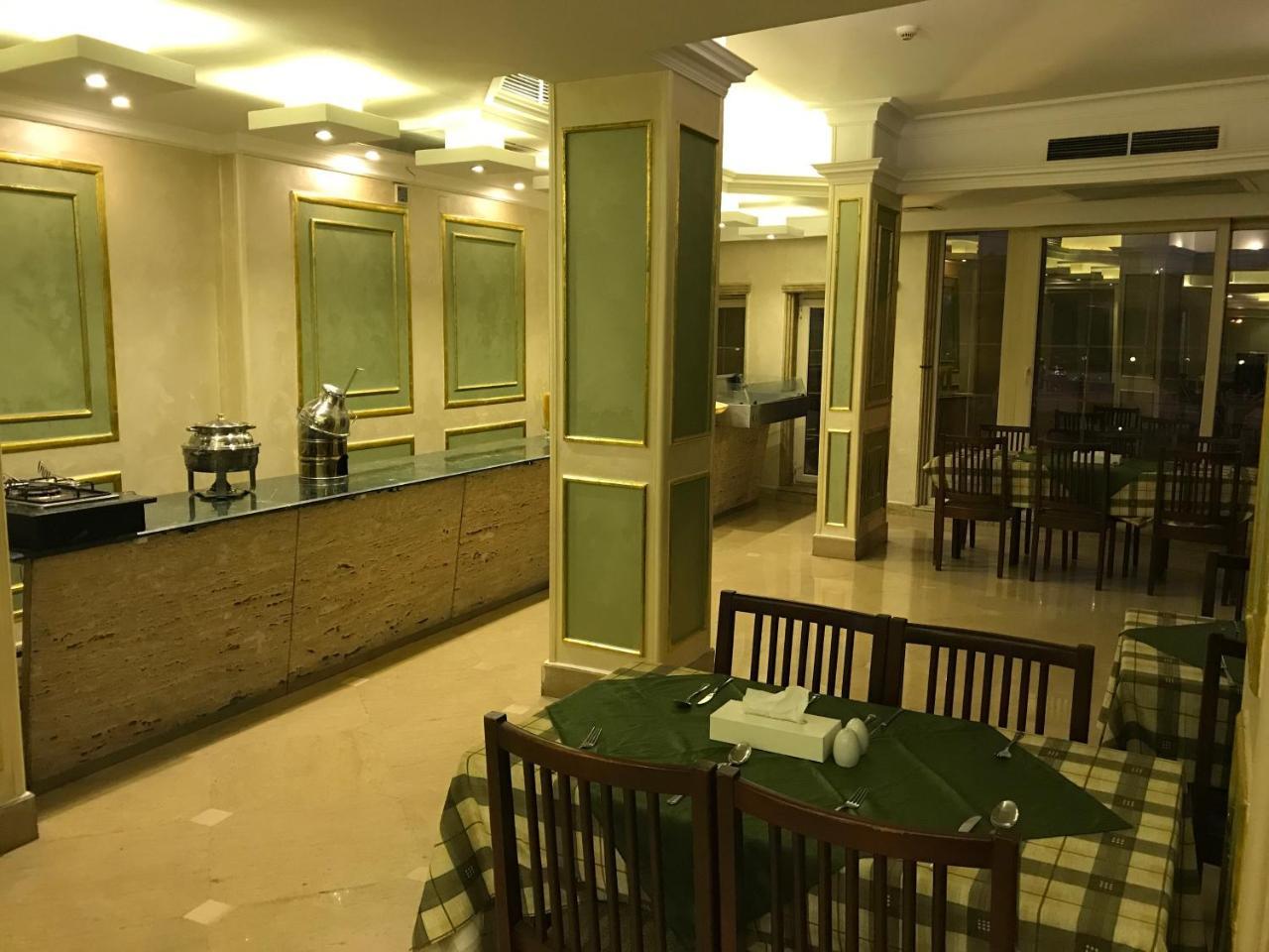 Hotel Royal Marshal Kairo Bagian luar foto